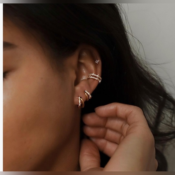 NWT Chunky Hoop Earrings for Women, Trendy 14K Gold or Silver Plated Available - Picture 6 of 13